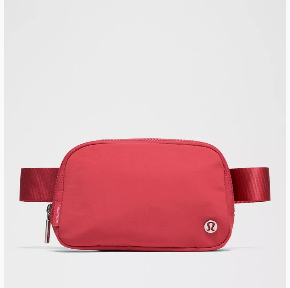 NWT Lululemon Athletica Everywhere Belt Bag 1L Desert Red